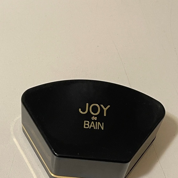 JOY DE BAIN 100G
PERFUMED SOAP (NEW WITH BOX) - Picture 8 of 10